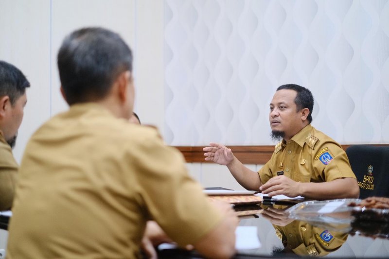 Wagub Sulsel kunjungi dua OPD pada hari pertama kerja