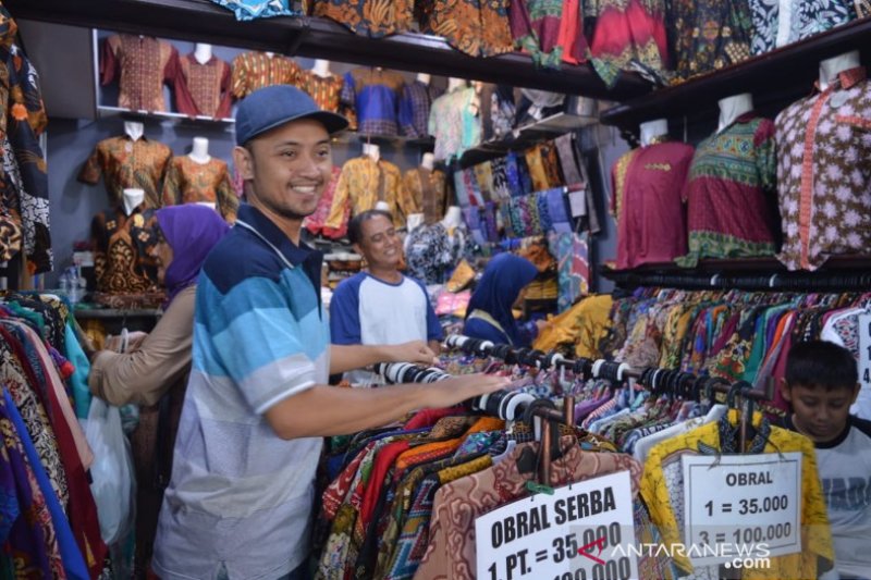 Batik Night Market dongkrak kenaikan penjualan batik Pekalongan