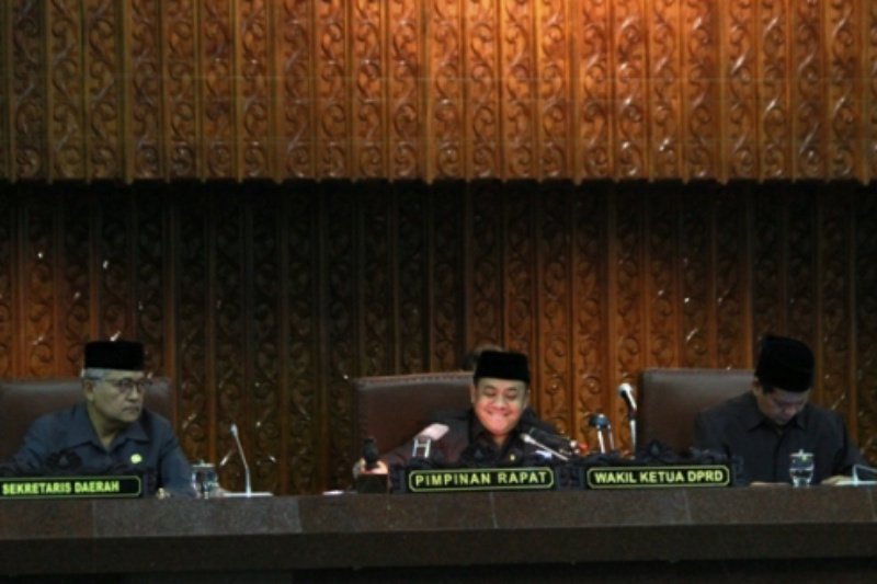 Perda Ketenagalistrikan inisiatif DPRD Jateng disahkan