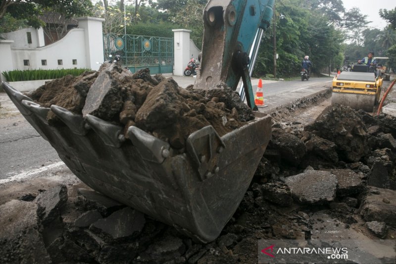 PERBAIKAN JALUR EVAKUASI GUNJNG MERAPI