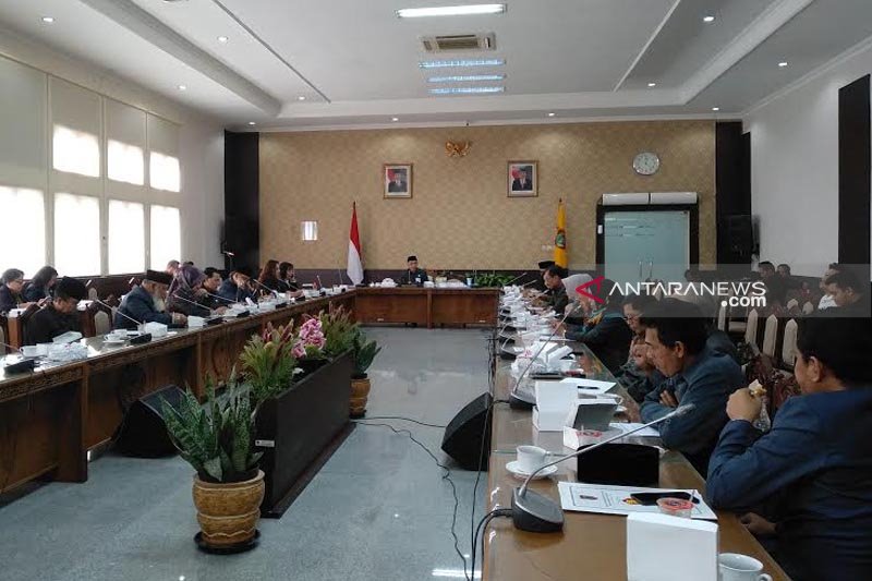 Lima raperda inisiatif DPRD Kalteng disetujui dan segera disahkan