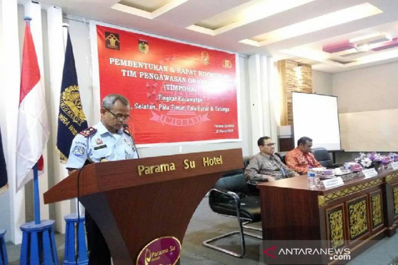 Imigrasi Palu deportasi WNA asal India