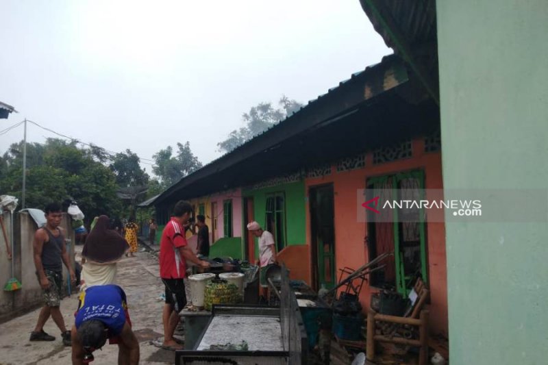 Sembilan pintu rumah kontrakan terbakar di Muratara
