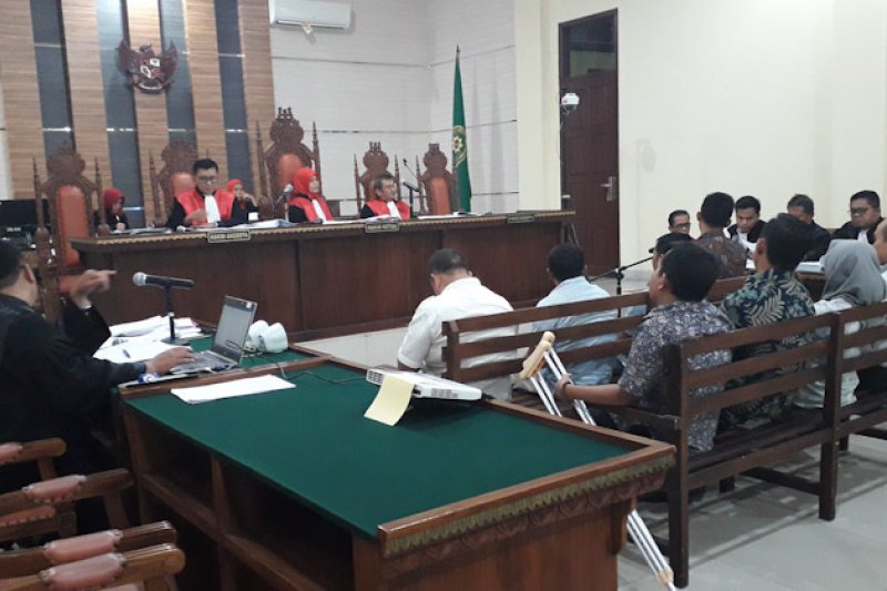 Saksi ungkap sering diminta komunikasi dengan pemenang proyek