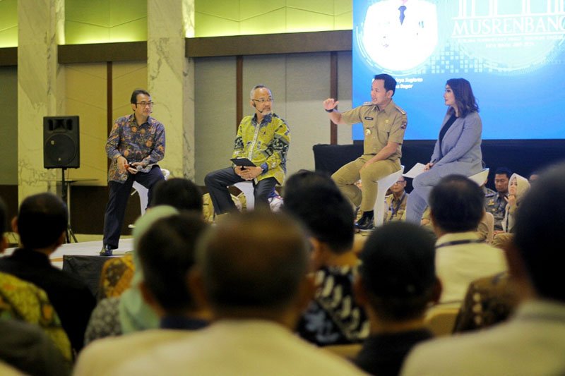 mengenal-aviana-malik-host-debat-pilkada-yang-berani-lawan-pelecehan