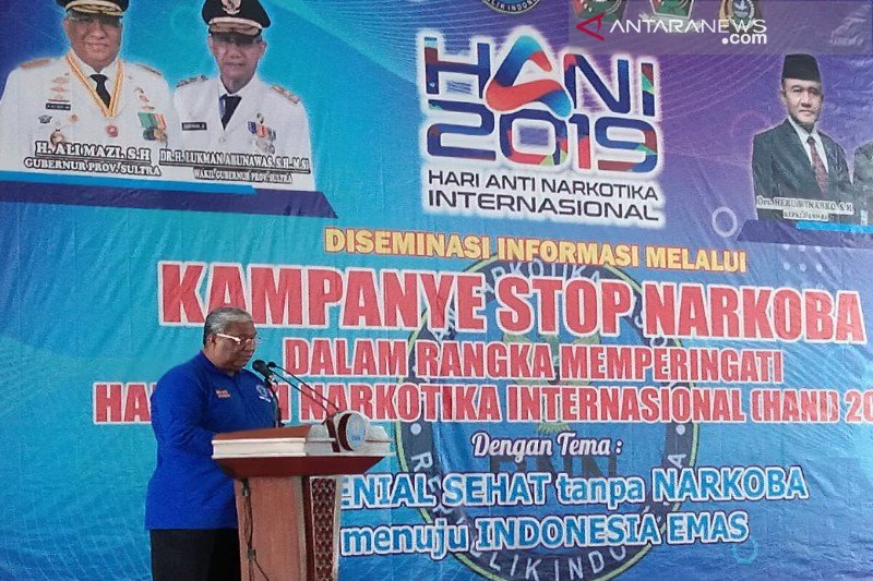 Gubernur imbau pengguna kendaraan dinas bayar pajak