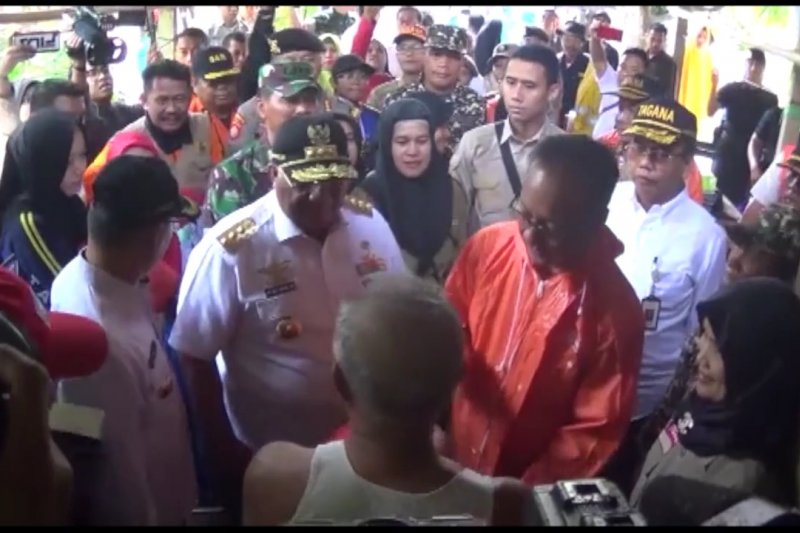 Kemensos siapkan konselor untuk pemulihan trauma anak korban banjir