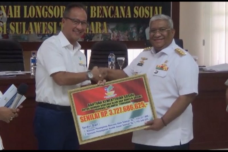 Mensos serahkan bantuan untuk korban banjir Konawe Utara dan konflik Buton