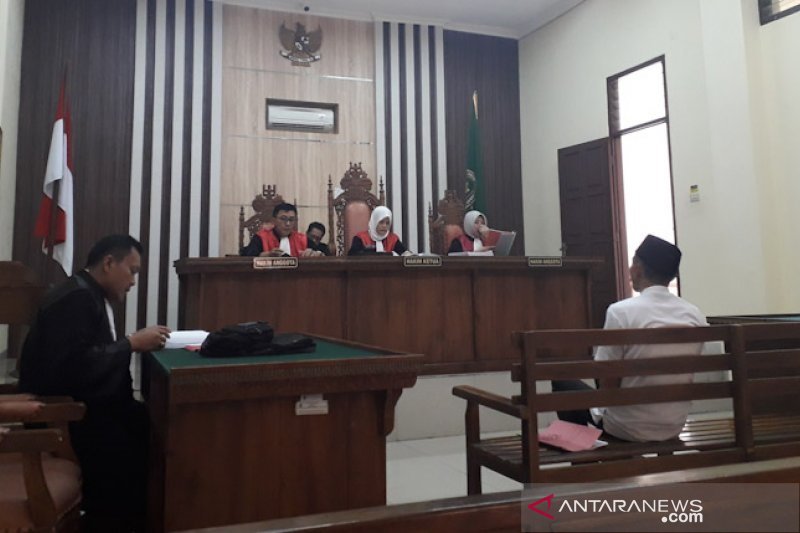Mantan kepala kampung disidang terkait dana desa