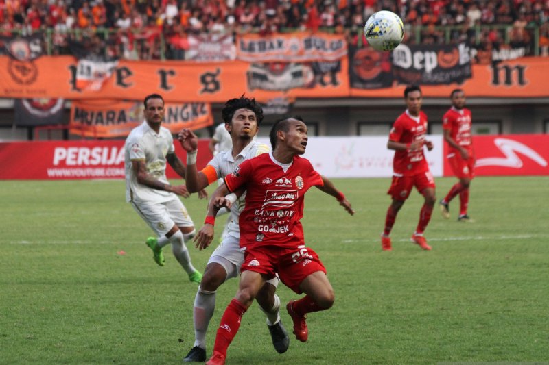 Pelatih Persija memuji penampilan Shahar Ginanjar