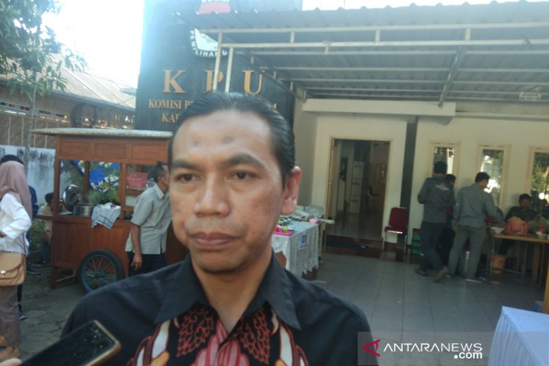 KPU Bantul mengharapkan ada kepastian terkait perintah penetapan caleg