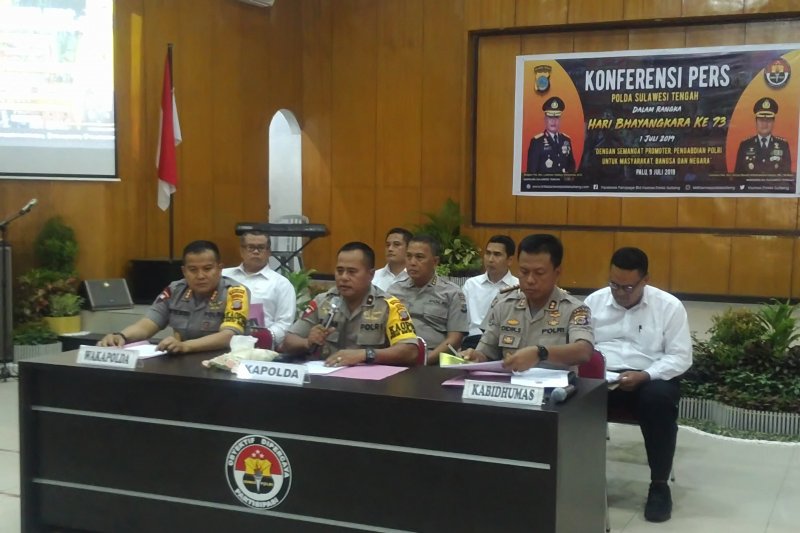Polisi pastikan pelaku pembunuh ayah dan anak di Parimo adalah DPO terorisme Poso