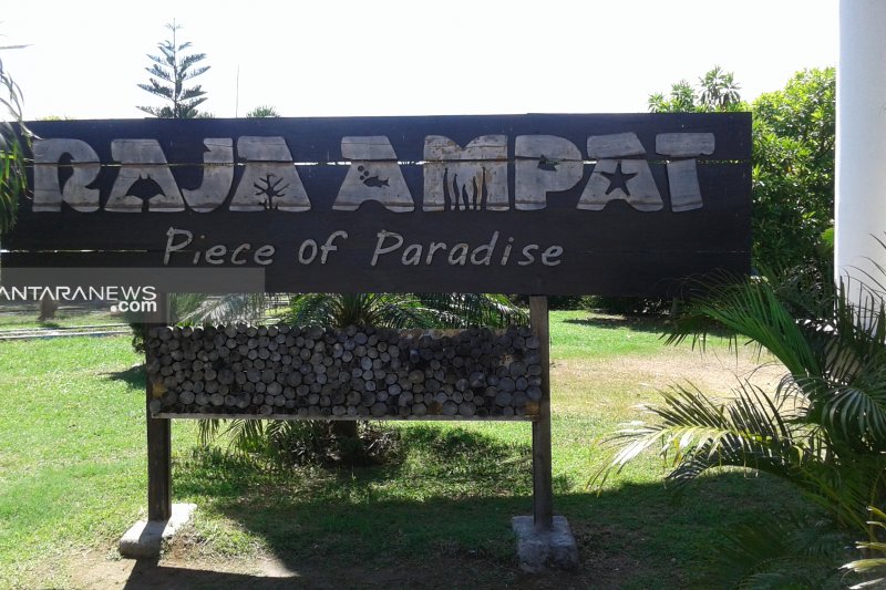 Dua dari 15 korban tenggelam di perairan Raja Ampat ditemukan selamat
