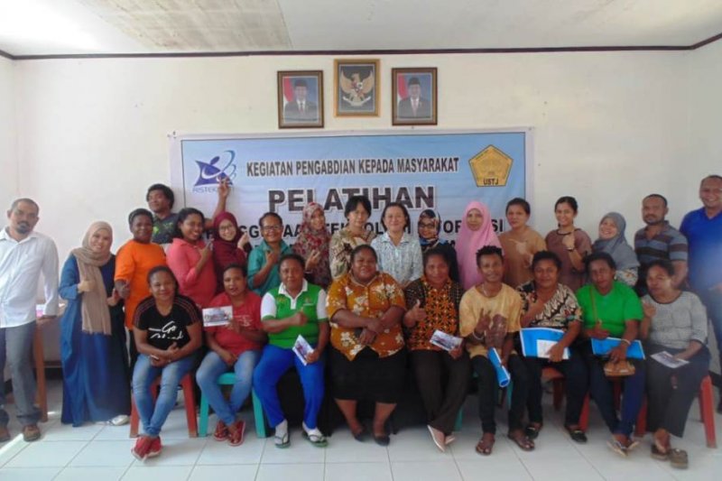 USTJ gelar pelatihan teknologi informasi kepada warga Yoka
