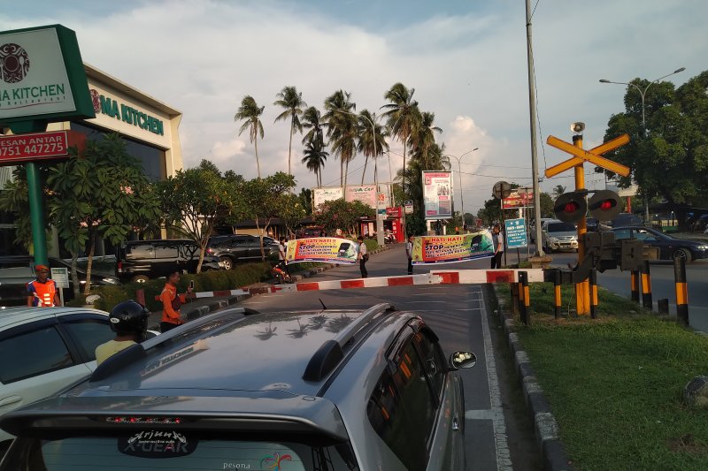 PT KAI Sumbar tutup perlintasan liar secara bertahap