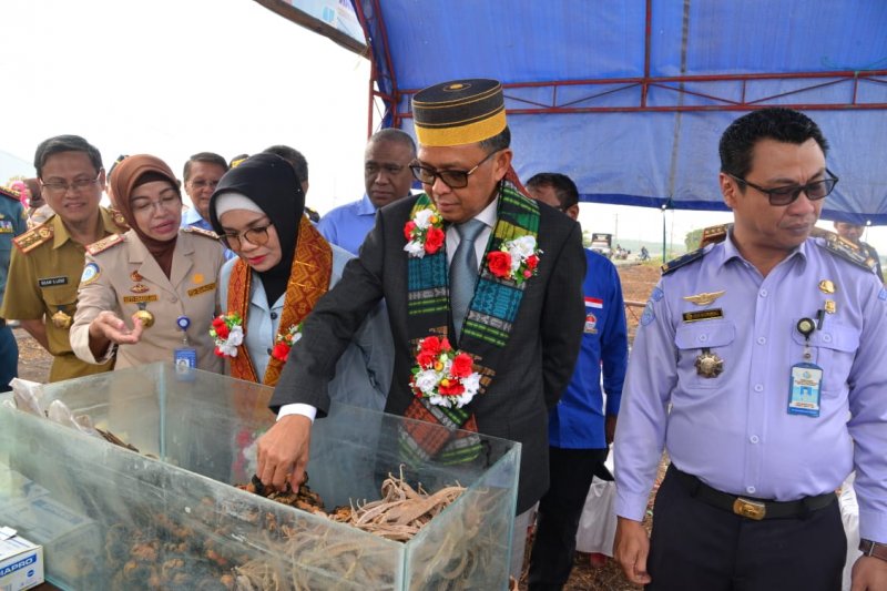 Gubernur Sulsel minta nelayan curhat ke pemerintah