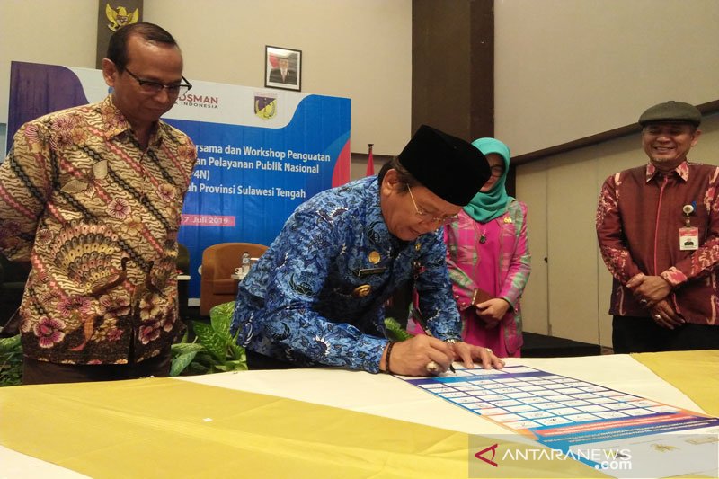 Gubernur Longki Djanggola tekankan pengaduan masyarakat wajib ditindak lanjuti