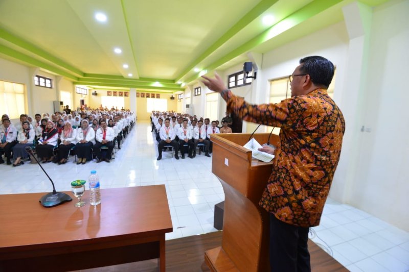 Gubernur Sulsel ingatkan peserta Latpim dan Latsar menjaga APBD