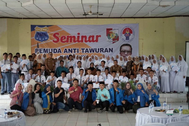 Kemenpora inisiasi 1.000 pemuda anti tawuran