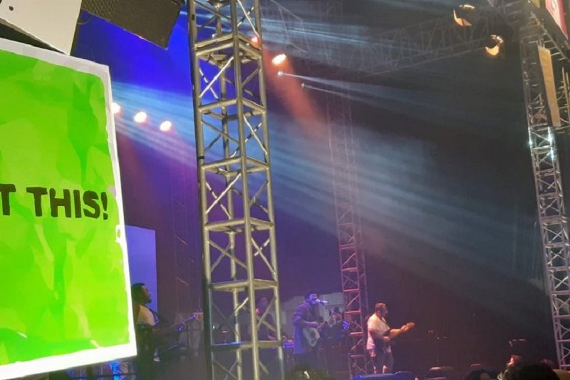 "Mantra Mantra" Kunto Aji sihir ribuan penonton di We The Fest 2019