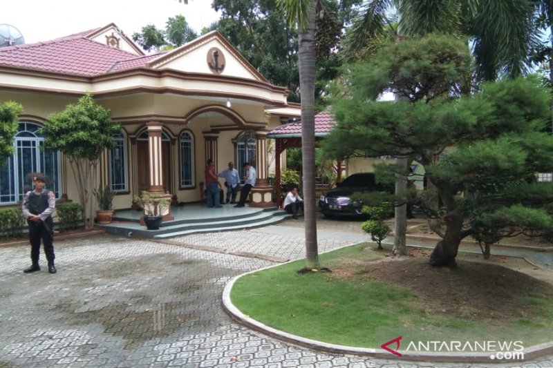 KPK geledah rumah Gubernur Kepri nonaktif