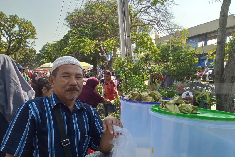 Jualan lapek bugih, Adi raup Rp20 juta per bulan
