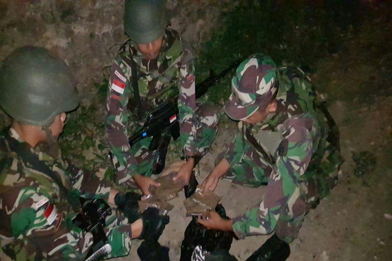 Satgas Yonif 328/DGH amankan ganja siap edar dari Arso