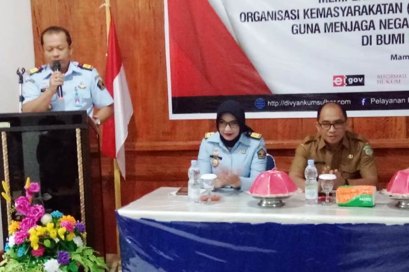 Kakanwil Kemenkumham Sulbar tegaskan ormas wajib berasaskan Pancasila