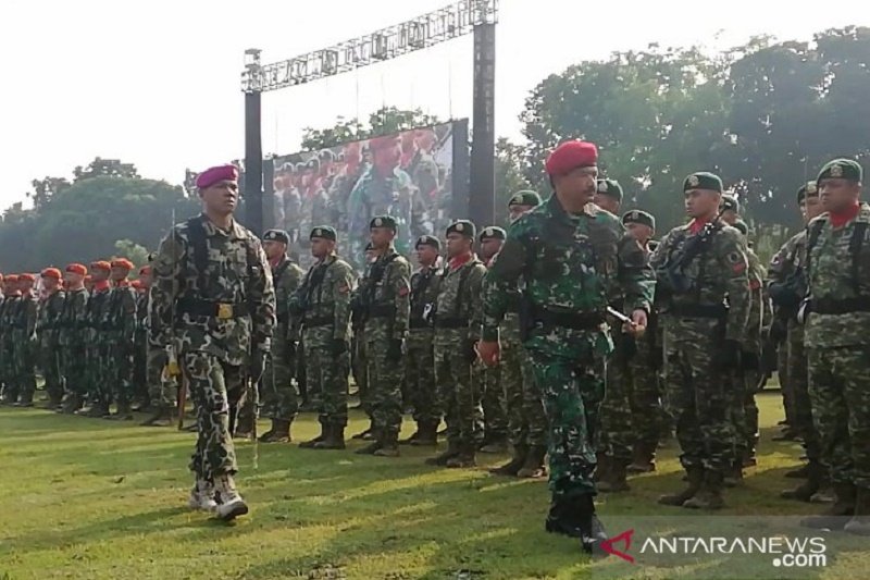 Survei: TNI lembaga negara paling dipercaya publik