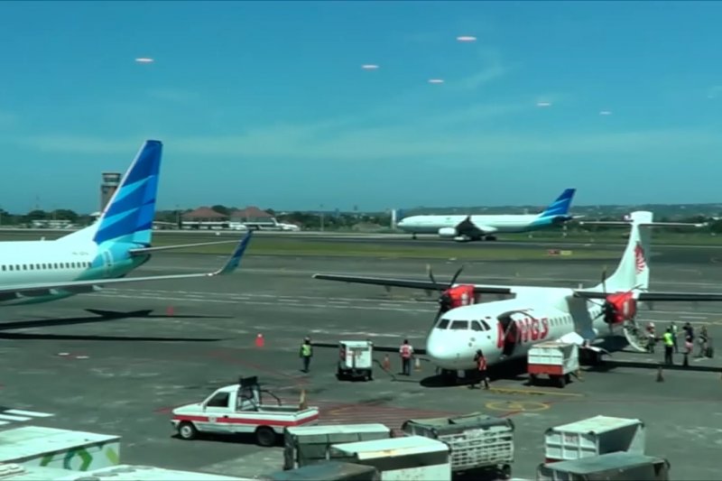 Tarif tiket pesawat LCC berbagai situs perjalanan