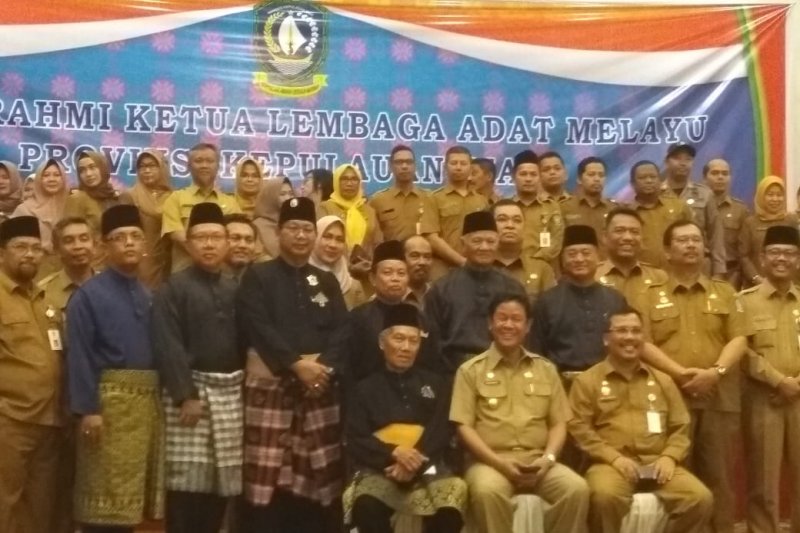Plt Gubernur Kepri: Pejabat harus komunikatif dan gaul