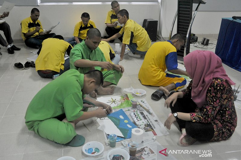 Pasien Rumah Sakit Jiwa Ernaldi Bahar ekspresikan diri lewat seni