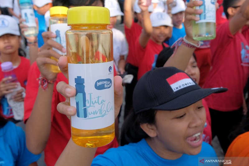 tips-merawat-tumbler-agar-tidak-bau-dan-tetap-aman-dipakai-setiap-hari