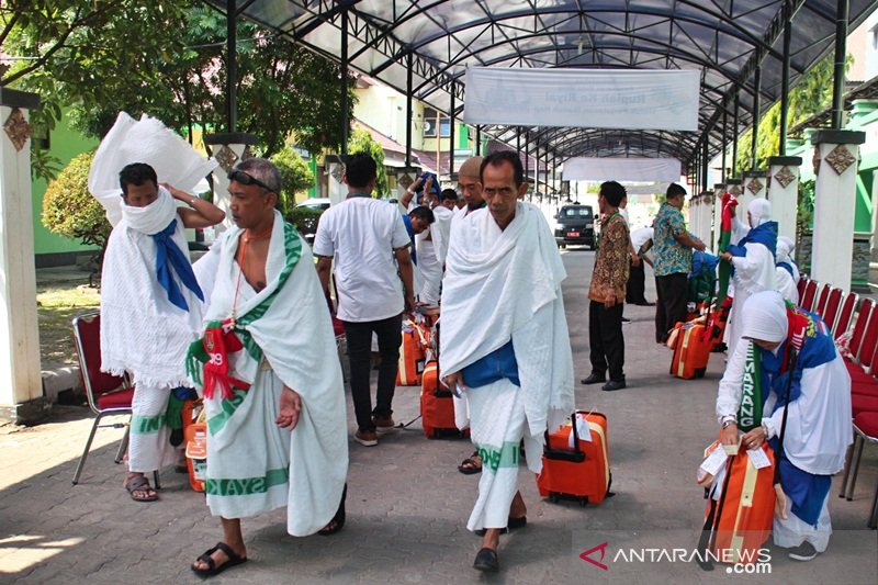 Embarkasi Surakarta berangkatkan tiga kloter