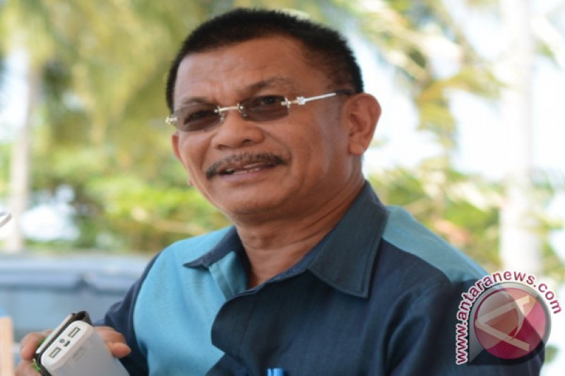 Bupati Parimo minta pejabat baru dilantik kejar Adipura
