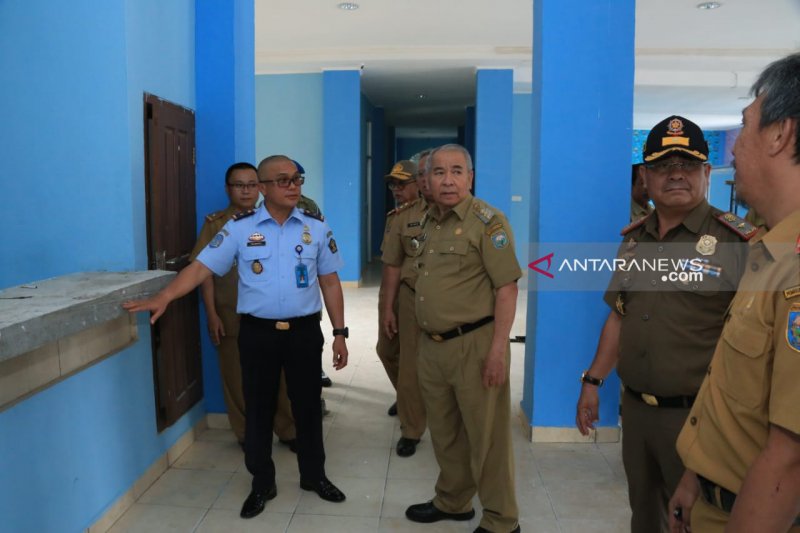 Bupati Ogan Komering Ulu pantau kesiapan gedung Kantor Imigrasi