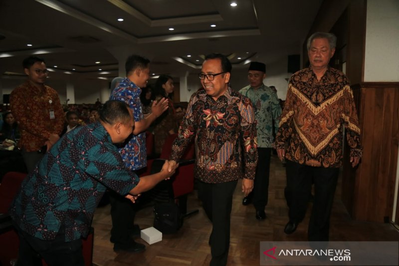 Ilmu sosial adalah pemimpin segala ilmu, sebut Mensesneg