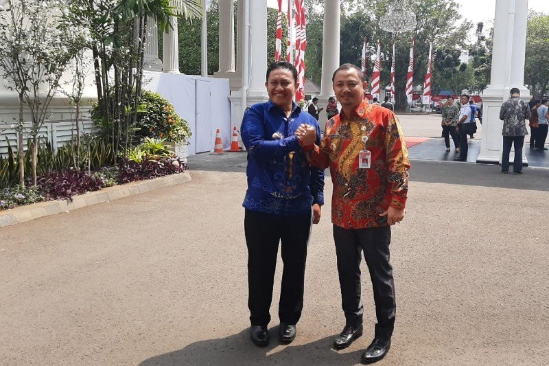 Buka lahan menggunakan teknologi modern, kata Bupati Barsel