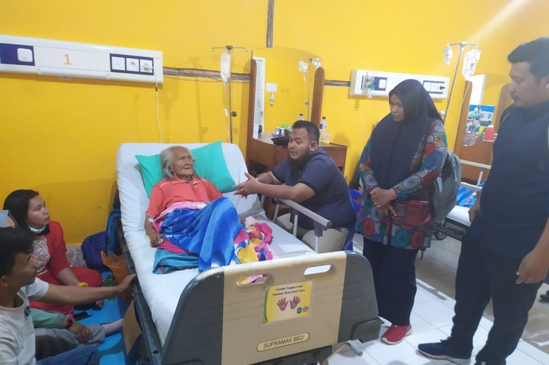 Terpisah 30 tahun, nenek Hapsah dipertemukan kembali dengan keluarga