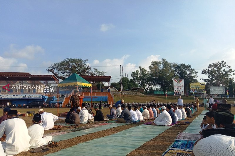 Shalat Idul Adha di Dabo diwarnai mati lampu