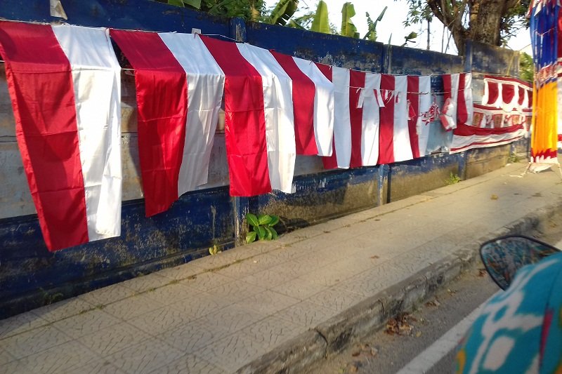 Polisi selidiki video viral pemuda kencingi "Merah Putih"