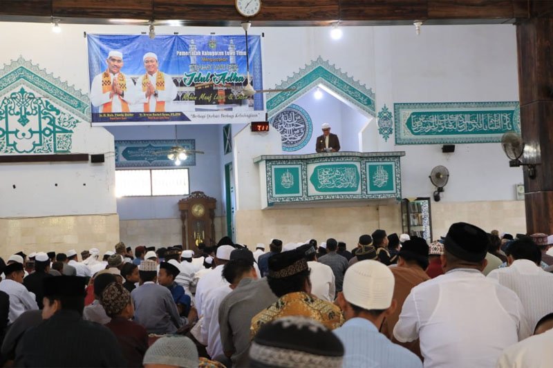 Bupati Lutim : Ibadah haji dan kurban ajarkan umat Islam tolak egoisme