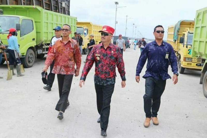 Bupati Seruyan berupaya tingkatkan pembangunan jalan menuju pelabuhan