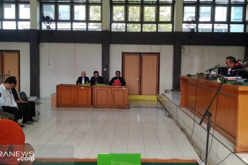 Empat terdakwa korupsi tugu terancam dijerat pasal berlapis