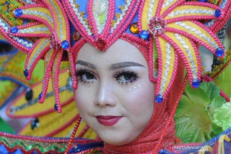 Warna-warni karnaval budaya Madura