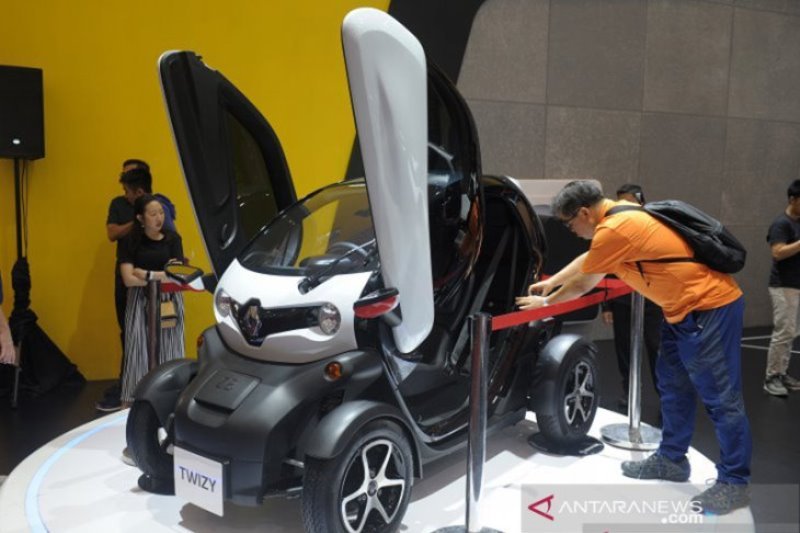 Ekonom UI: Mobil listrik berpotensi menggantikan kendaraan bahan bakar B20