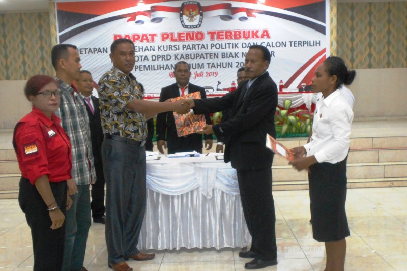 KPU Biak Numfor siapkan surat keputusan 25 caleg terpilih