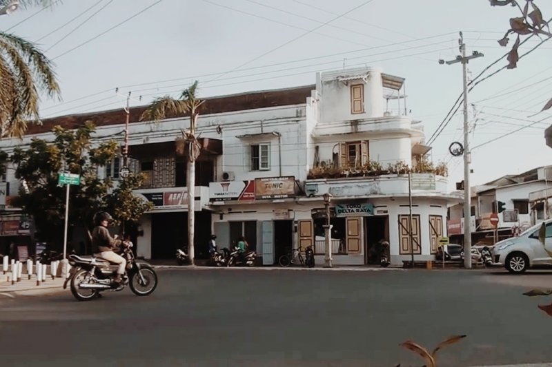 Simpang Lima Kota Tua Ampenan