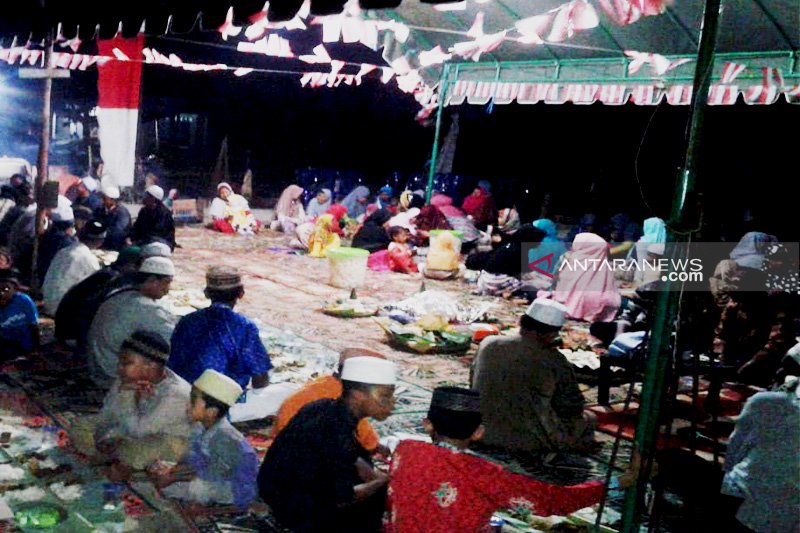 Warga Palangka Raya gelar syukuran dalam memperingati HUT RI