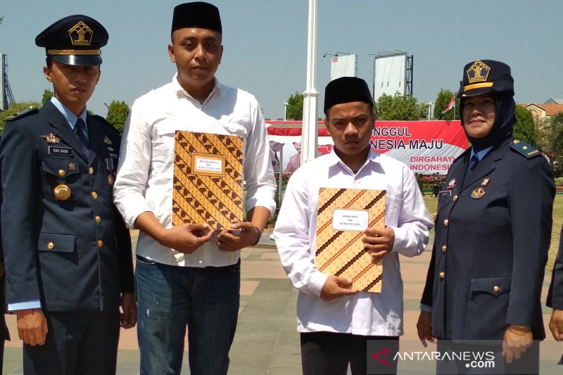 Remisi napi diserahkan di Alun-alun Kudus